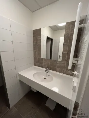 Pronájem kanceláře, Olomouc, Dolní náměstí, 103 m2