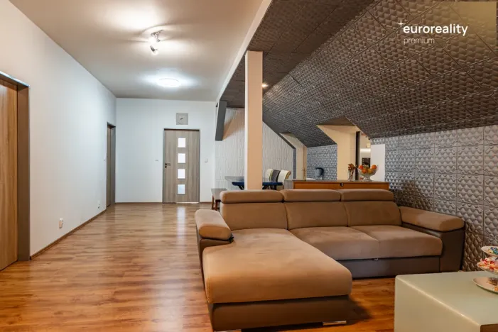 Prodej restaurace, Velká Hleďsebe, Havlíčkova, 229 m2