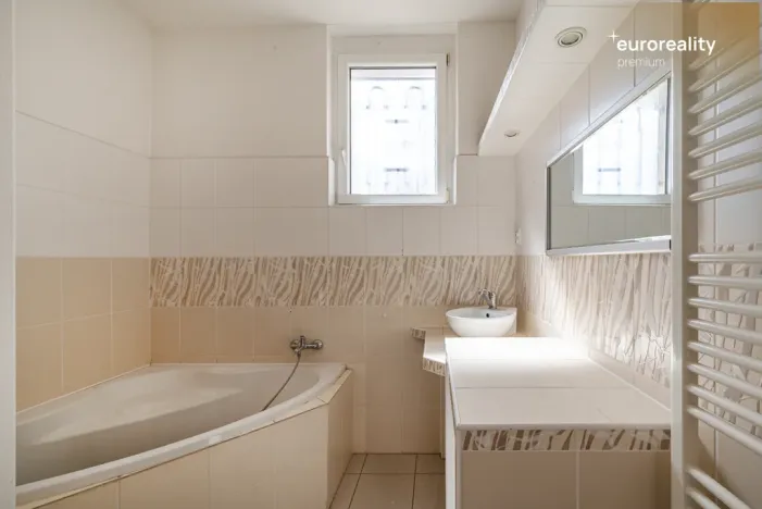 Prodej činžovního domu, Sokolov, U Divadla, 360 m2
