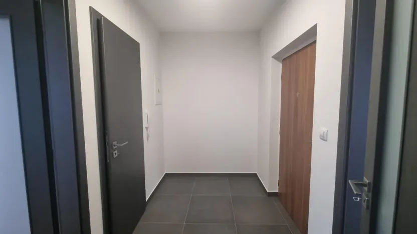 Pronájem bytu 2+kk, Pardubice - Zelené Předměstí, Pod Vinicí, 63 m2