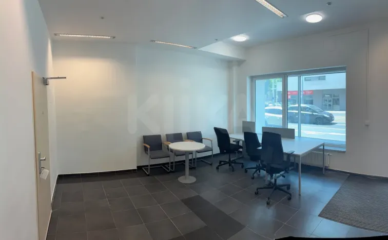 Pronájem obchodního prostoru, Plzeň - Jižní Předměstí, Klatovská třída, 82 m2