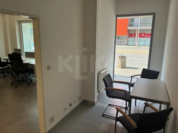 Pronájem obchodního prostoru, Plzeň - Jižní Předměstí, Klatovská třída, 82 m2