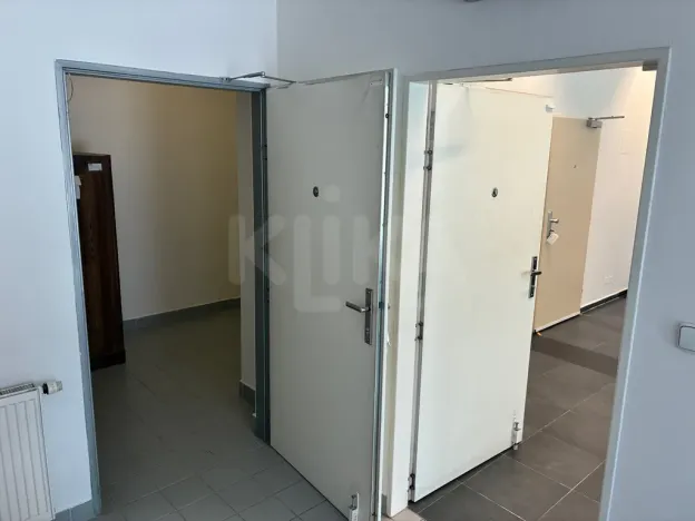 Pronájem obchodního prostoru, Plzeň - Jižní Předměstí, Klatovská třída, 82 m2