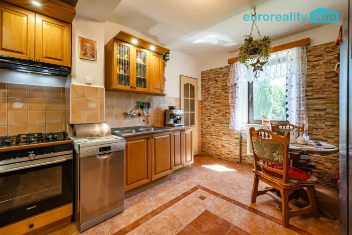 Prodej rodinného domu, Teplá - Horní Kramolín, 250 m2