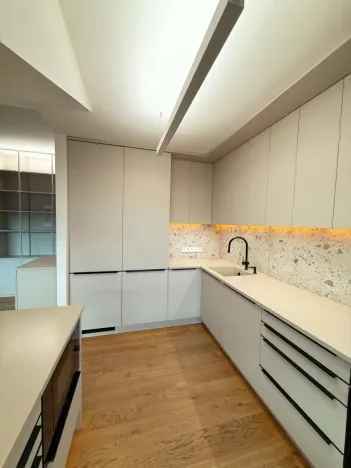 Pronájem bytu 3+kk, Praha - Libeň, Podvinný mlýn, 75 m2