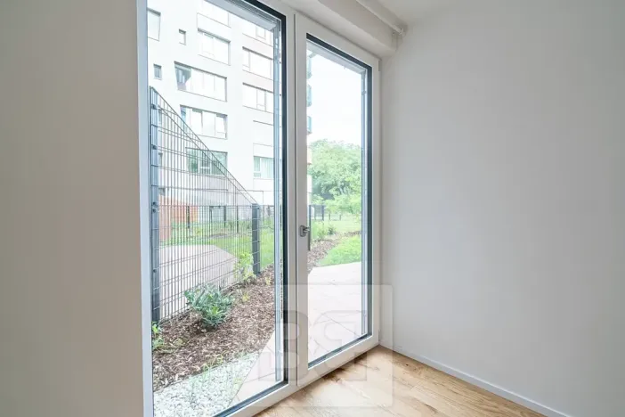 Pronájem bytu 2+kk, Praha - Radlice, 55 m2