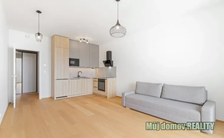 Pronájem bytu 1+kk, Praha - Hrdlořezy, V třešňovce, 40 m2