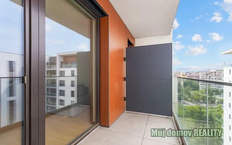 Pronájem bytu 1+kk, Praha - Hrdlořezy, V třešňovce, 40 m2