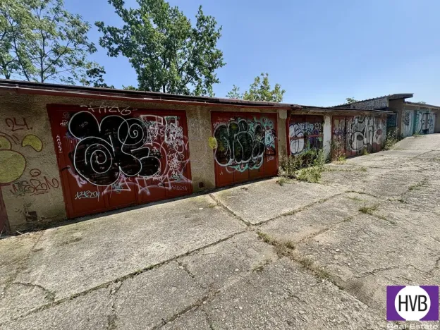 Prodej garáže, Praha, Krajová, 16 m2