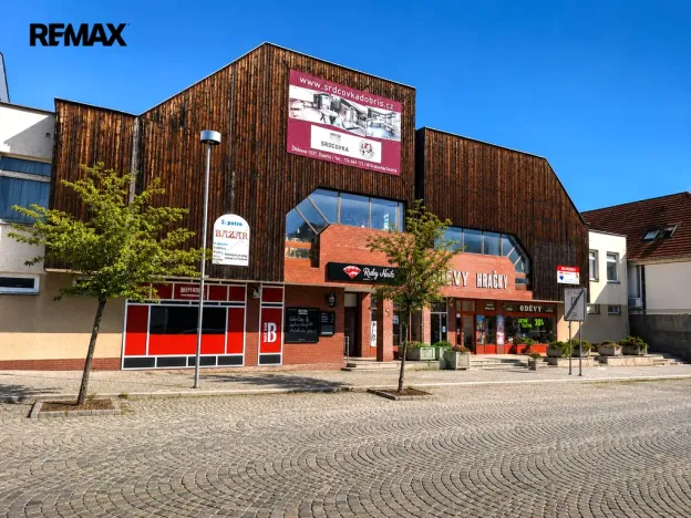 Prodej obchodního prostoru, Dobříš, Mírové náměstí, 503 m2