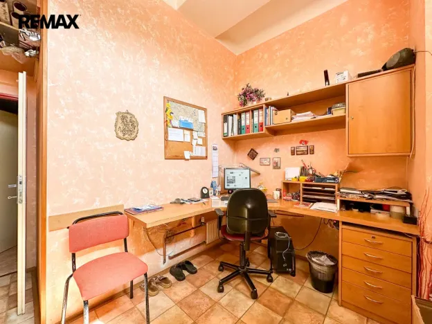 Prodej obchodního prostoru, Dobříš, Mírové náměstí, 503 m2