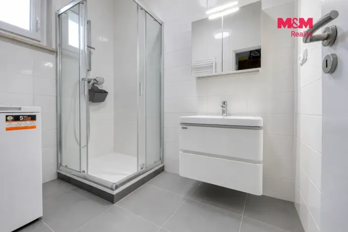 Prodej bytu 3+kk, Karlovy Vary - Drahovice, Mánesova, 68 m2