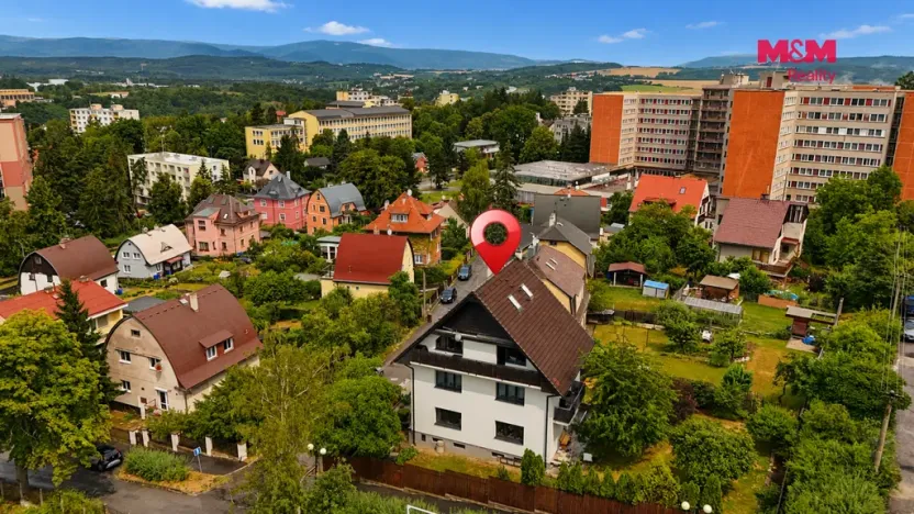 Prodej bytu 3+kk, Karlovy Vary - Drahovice, Mánesova, 68 m2