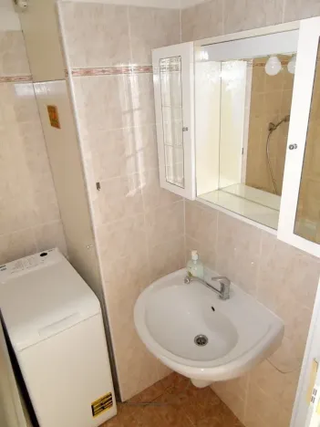 Pronájem bytu 3+1, Praha - Prosek, Zárybská, 67 m2