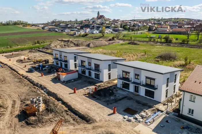 Prodej bytu 2+kk, Zaječí, Hlavní, 60 m2