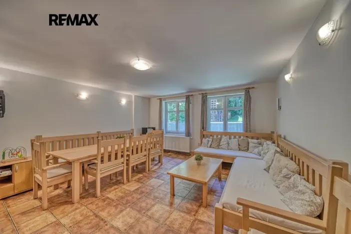 Prodej rodinného domu, Radvanice, 215 m2