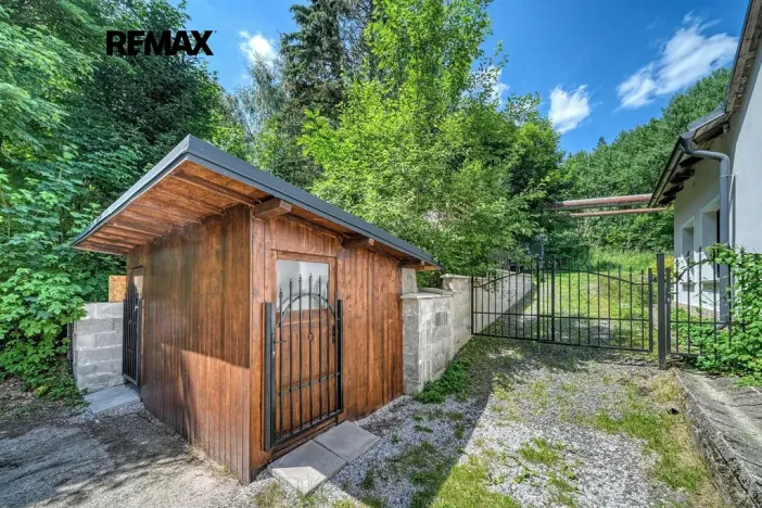 Prodej rodinného domu, Radvanice, 215 m2