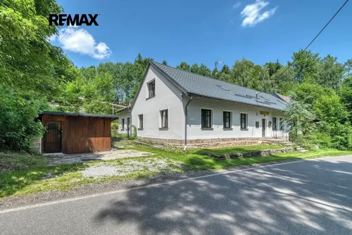 Prodej rodinného domu, Radvanice, 215 m2