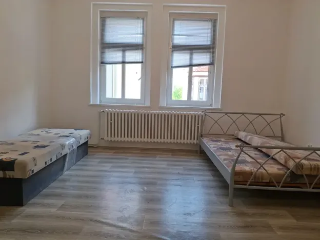 Pronájem obchodního prostoru, Žatec, U Oharky, 300 m2