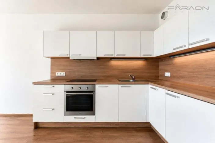 Pronájem bytu 1+kk, Praha - Hostavice, U Hostavického potoka, 32 m2
