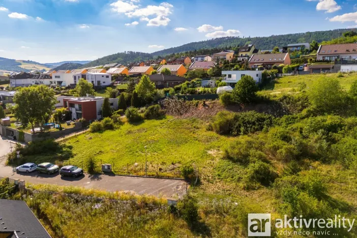 Prodej pozemku pro bydlení, Králův Dvůr, Na Dlouhých, 732 m2