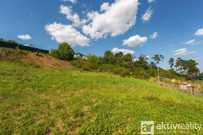 Prodej pozemku pro bydlení, Králův Dvůr, Na Dlouhých, 732 m2