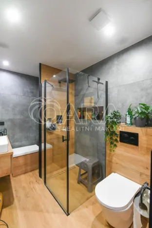 Prodej obchodního prostoru, Jesenice, Cedrová, 56 m2