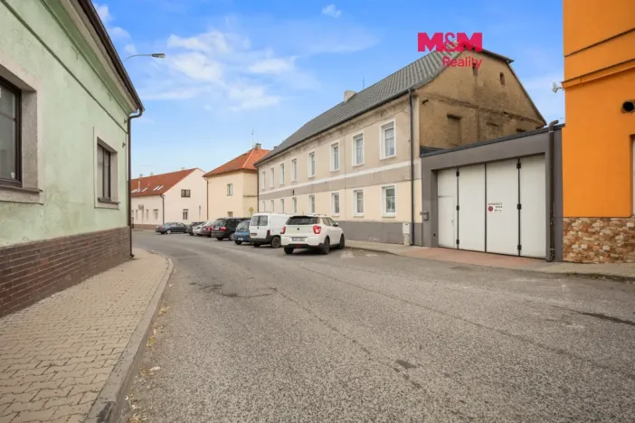 Prodej obchodního prostoru, Kladno, Dr. Steinera, 376 m2
