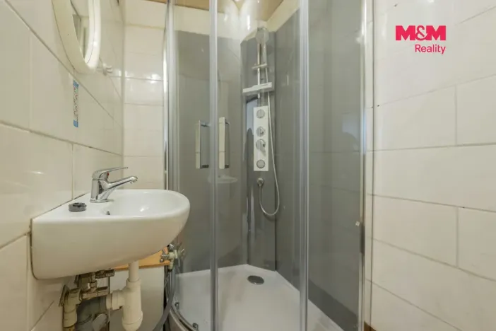 Pronájem bytu 1+1, Praha - Hostivař, plukovníka Mráze, 43 m2