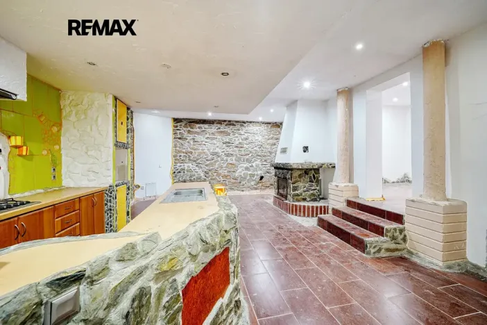 Prodej apartmánu, Všeruby, 952 m2