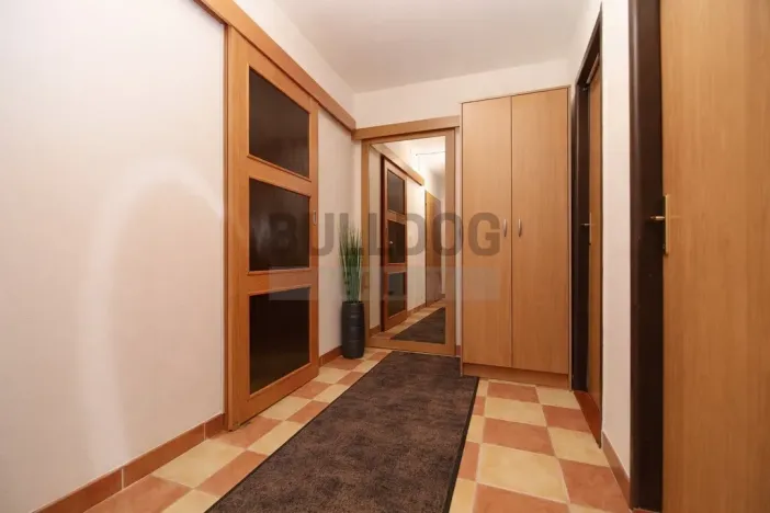 Pronájem bytu 3+kk, Praha - Vršovice, Tádžická, 80 m2
