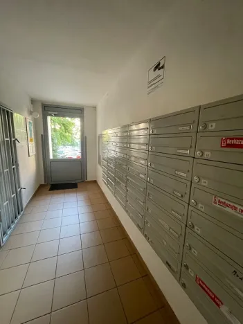 Prodej bytu 2+kk, Praha, 42 m2