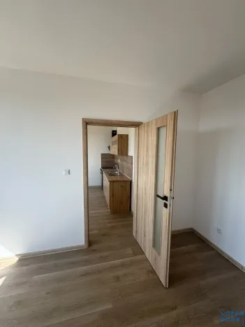 Pronájem bytu 1+1, Chomutov, Pod Břízami, 36 m2