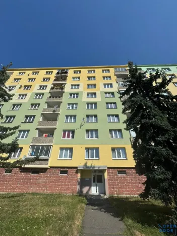 Pronájem bytu 1+1, Chomutov, Pod Břízami, 36 m2