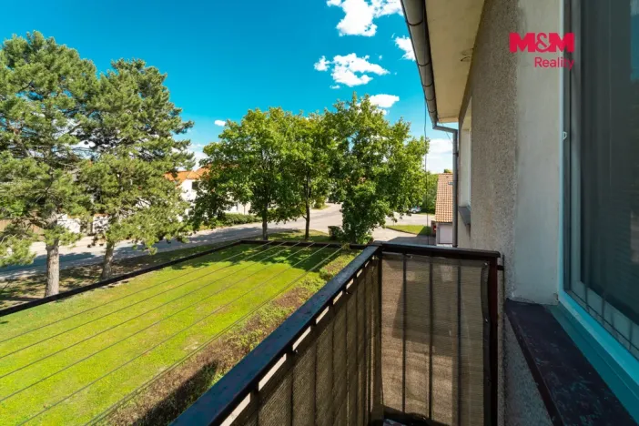 Prodej bytu 3+1, Bříství, 64 m2