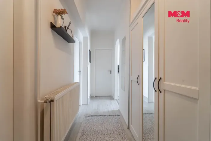 Prodej bytu 3+1, Bříství, 64 m2