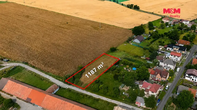 Prodej pozemku pro bydlení, Hostovlice, 1187 m2