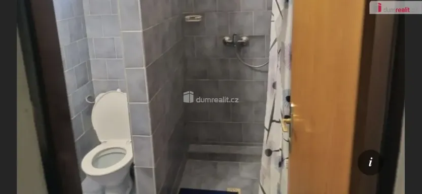 Pronájem atypického bytu, Praha - Dolní Chabry, Ústecká, 17 m2