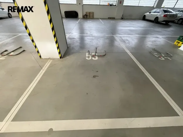 Pronájem garážového stání, Třebíč - Borovina, Tomáše Bati, 13 m2
