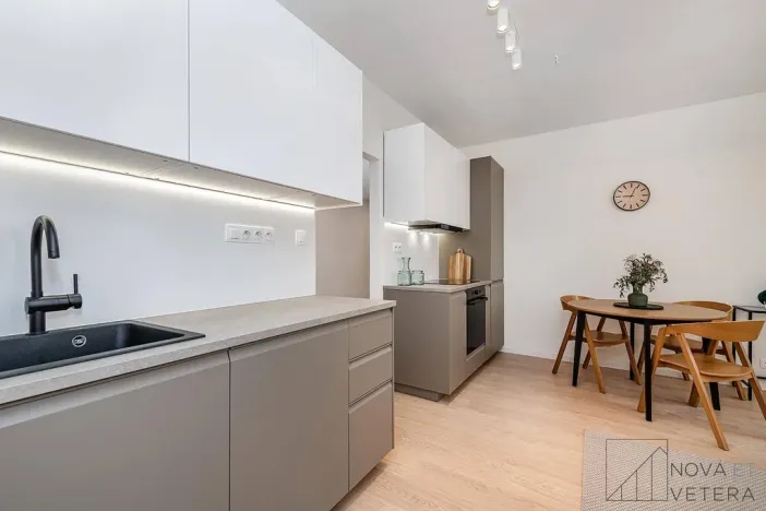 Prodej bytu 4+kk, Praha - Strašnice, Limuzská, 70 m2