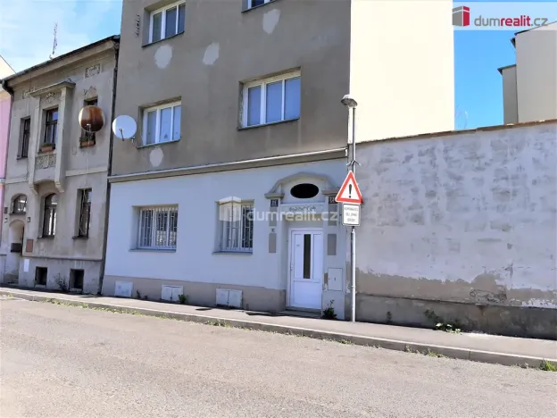 Pronájem bytu 1+1, Ústí nad Labem - Střekov, Mánesova, 25 m2