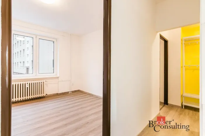 Prodej bytu 2+1, Slavkov u Brna, Komenského náměstí, 53 m2