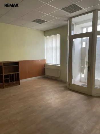Pronájem obchodního prostoru, Stonařov, 225 m2