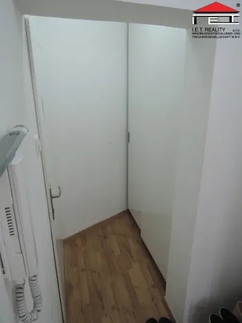 Pronájem bytu 1+kk, Praha - Hostivař, Hornoměcholupská, 23 m2