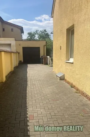 Pronájem bytu 1+1, Praha - Dolní Chabry, Prunéřovská, 1 m2