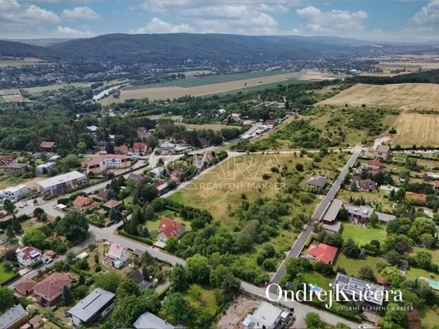Prodej pozemku pro bydlení, Černošice, 1831 m2