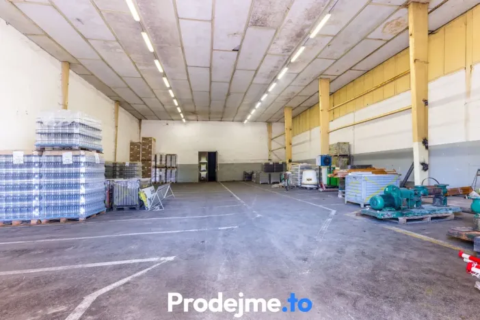 Prodej skladu, Znojmo, Melkusova, 3383 m2