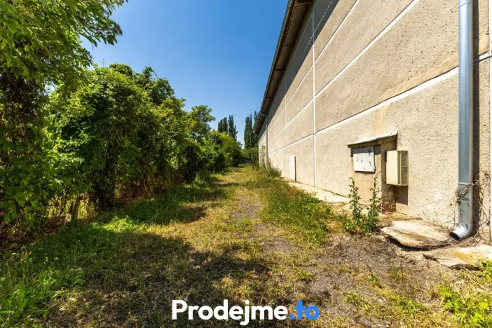 Prodej skladu, Znojmo, Melkusova, 3383 m2