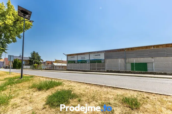 Prodej skladu, Znojmo, Melkusova, 3383 m2
