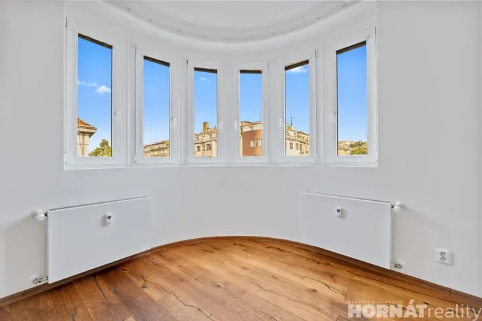 Prodej bytu 3+kk, Praha - Vršovice, Vršovická, 87 m2